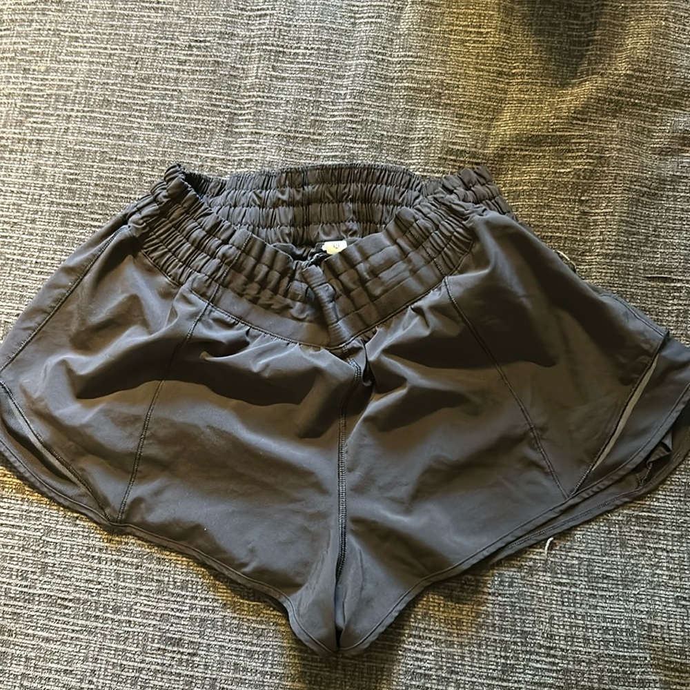 Women’s Lulu lemon shorts, new without tags